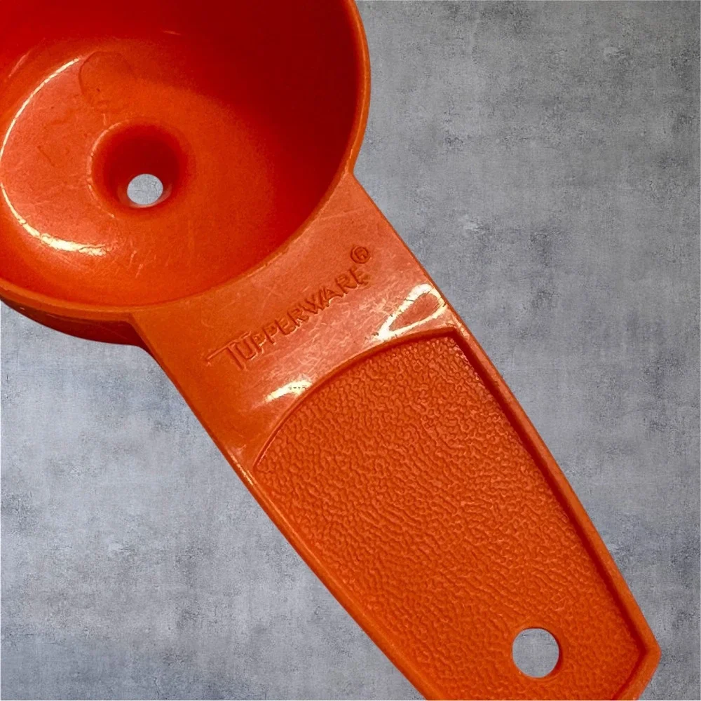 Tupperware‎ Funnel Kitchen Tool OS Orange Vintage Retro Textured Handle